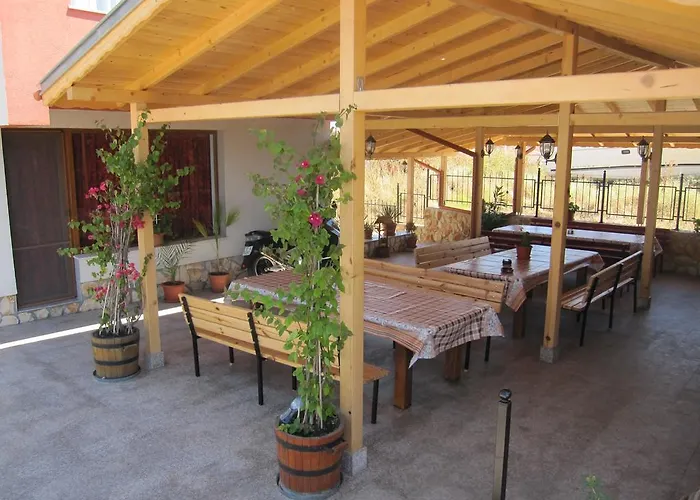 Guest house Neli Sea